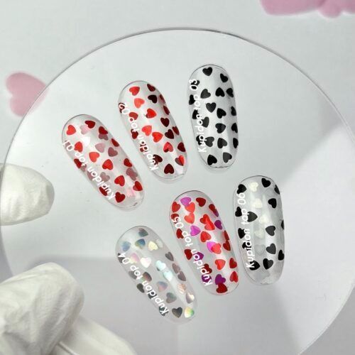 NAILSOFTHEDAY Kupidon top 04 &mdash; нежное финишное покрытие для ногтей с голографическими сердечками, без липкого слоя, 10 мл 01282 фото